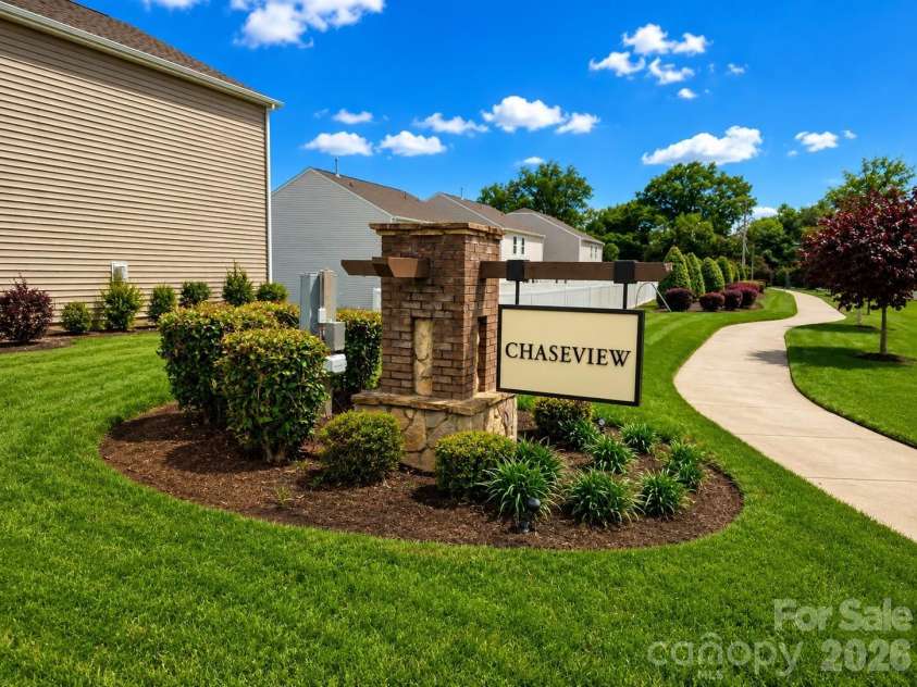 5048 Deisy May Lane, Matthews, NC 28105.  MLS# CAR4386465, YatesRealty ID 31131. 