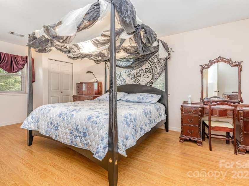 9825 Hagers Road, Huntersville, NC 28078.  MLS# CAR4290223, YatesRealty ID 31131. 