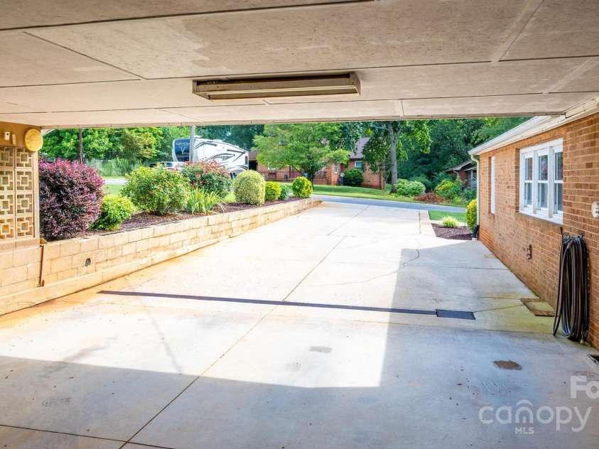 119 Gibson Street, Troutman, NC 28166.  MLS# CAR4282938, YatesRealty ID 31132. 