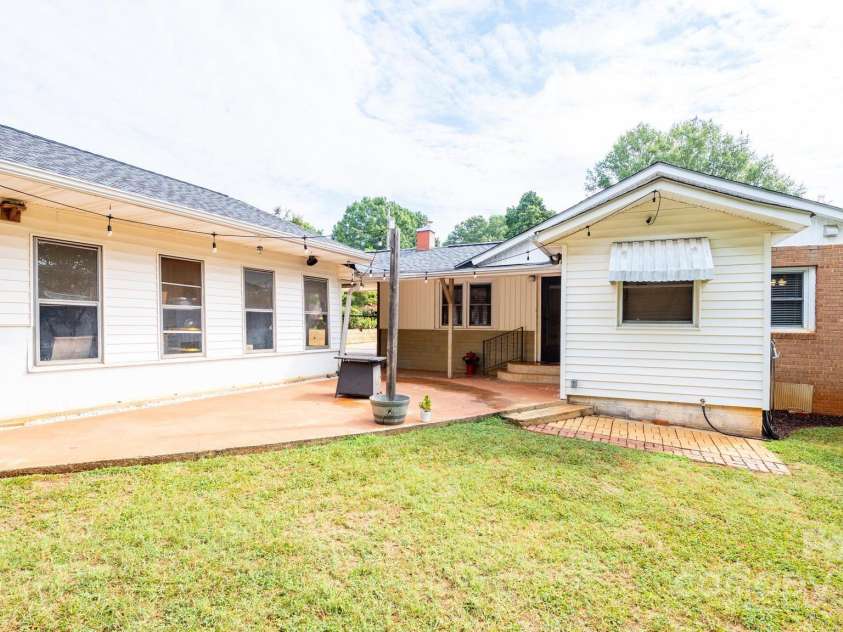 119 Gibson Street, Troutman, NC 28166.  MLS# CAR4282938, YatesRealty ID 31132. 
