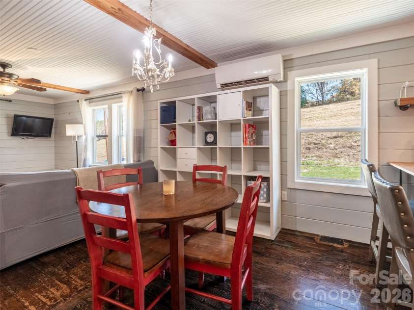 70 Vintage Place, Canton, NC 28716.  MLS# CAR4363944, YatesRealty ID 31132. Open Dining room