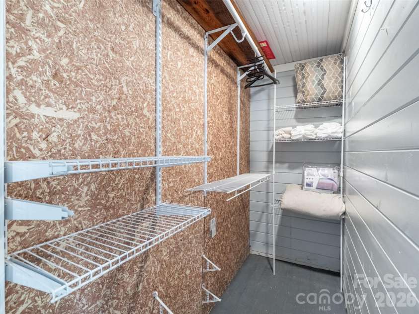 70 Vintage Place, Canton, NC 28716.  MLS# CAR4363944, YatesRealty ID 31132. Walk In Closet