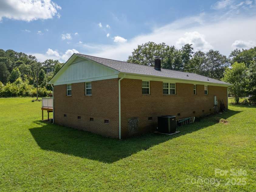 584 Southside Church Road, Lincolnton, NC 28092.  MLS# CAR4279327, YatesRealty ID 31133. 
