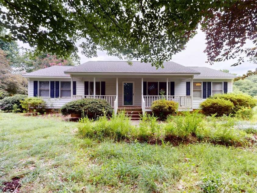 3033 Grassy Lane, Monroe, NC 28110.  MLS# CAR4394183, YatesRealty ID 31134. 