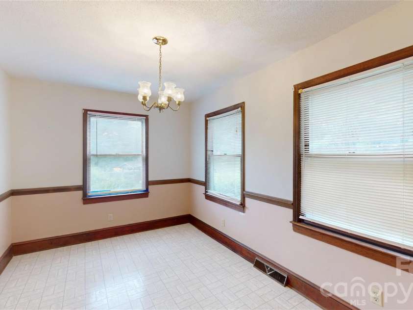 3033 Grassy Lane, Monroe, NC 28110.  MLS# CAR4394183, YatesRealty ID 31134. 