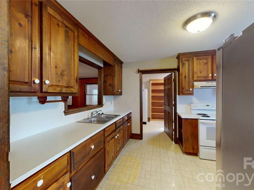 3033 Grassy Lane, Monroe, NC 28110.  MLS# CAR4394183, YatesRealty ID 31134. 