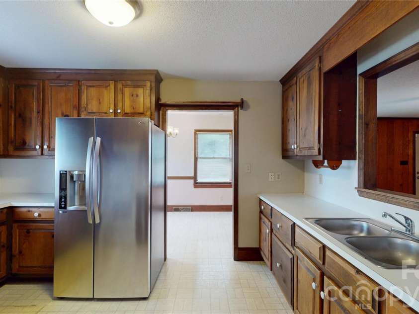 3033 Grassy Lane, Monroe, NC 28110.  MLS# CAR4394183, YatesRealty ID 31134. 