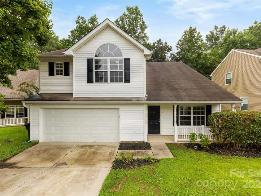 518 Canopy Court, Clover, SC 29710.  MLS# CAR4290448, YatesRealty ID 31136. 