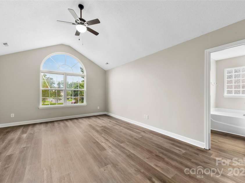 518 Canopy Court, Clover, SC 29710.  MLS# CAR4290448, YatesRealty ID 31136. 