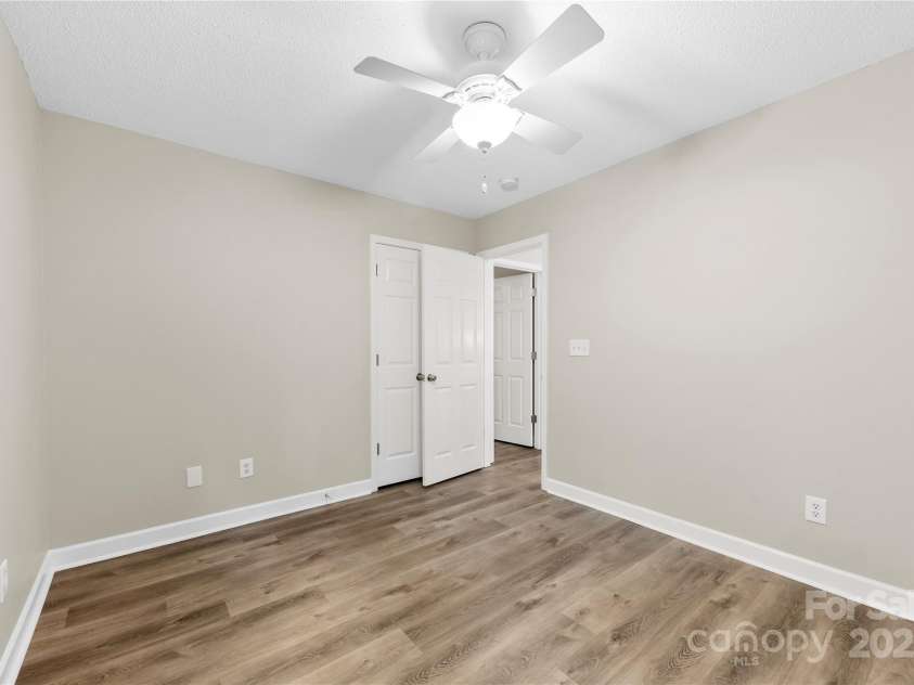 518 Canopy Court, Clover, SC 29710.  MLS# CAR4290448, YatesRealty ID 31136. 