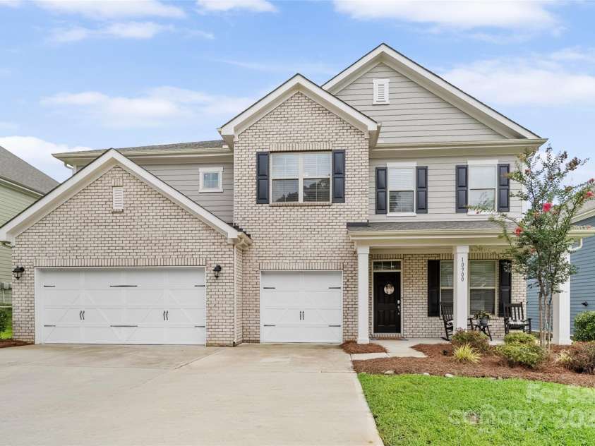 10900 Sparkle Creek Drive, Midland, NC 28107.  MLS# CAR4290524, YatesRealty ID 31137. 
