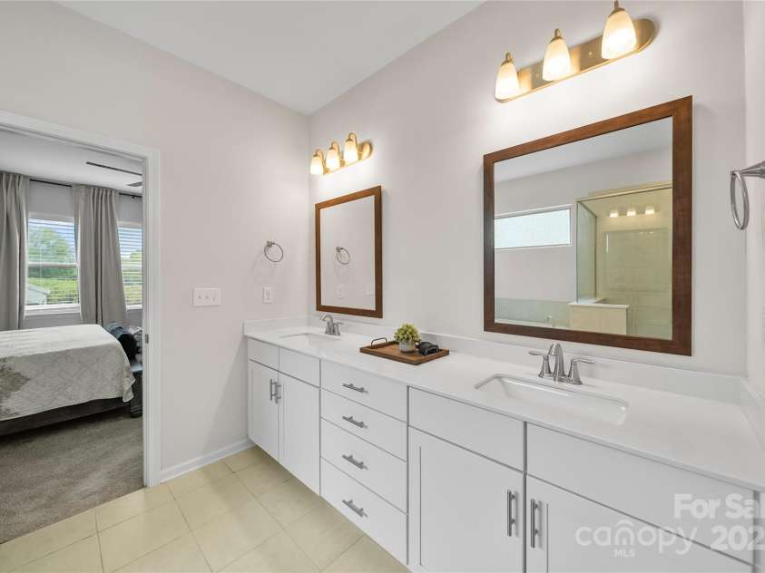 10900 Sparkle Creek Drive, Midland, NC 28107.  MLS# CAR4290524, YatesRealty ID 31137. 