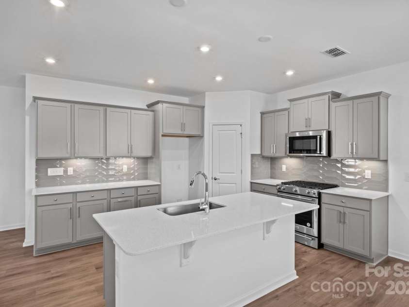 11501 Glasden Road, Charlotte, NC 28278.  MLS# CAR4290638, YatesRealty ID 31138. Representative Photo Only