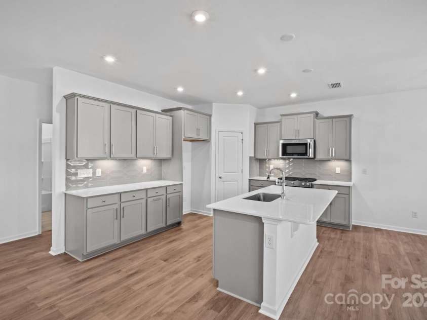 11501 Glasden Road, Charlotte, NC 28278.  MLS# CAR4290638, YatesRealty ID 31138. Representative Photo Only