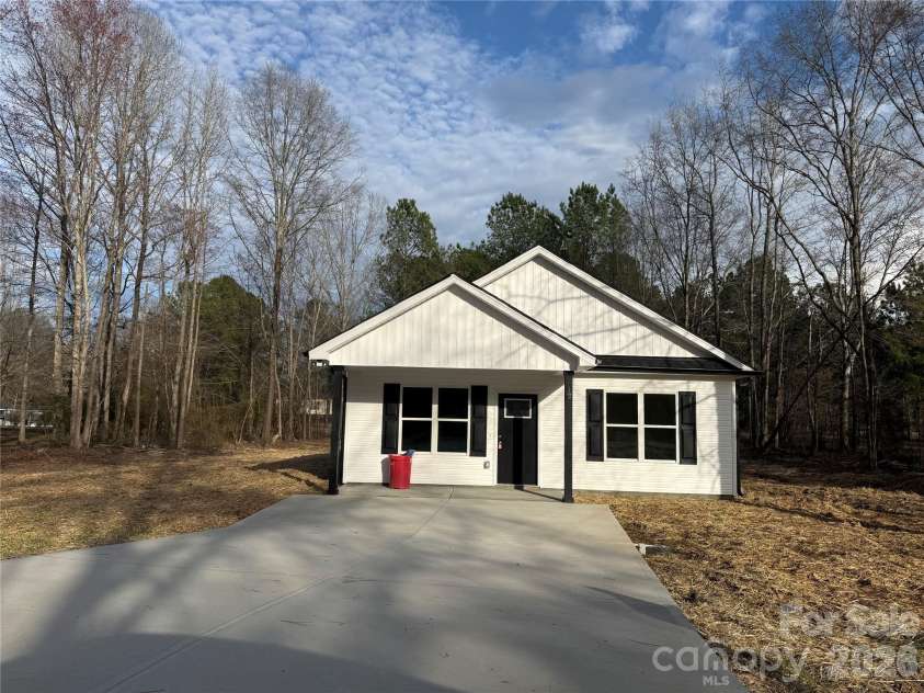 209 Bennett Street, Wadesboro, NC 28170.  MLS# CAR4354785, YatesRealty ID 3114. 