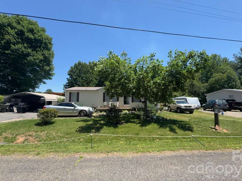 1694 Roy Caldwell Street, Morganton, NC 28655.  MLS# CAR4393094, YatesRealty ID 31140. 