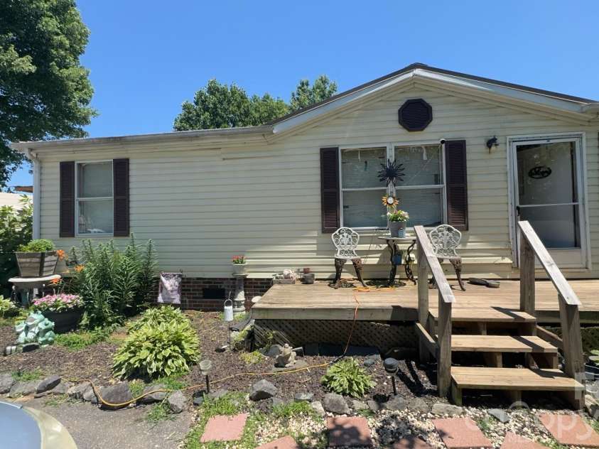 1694 Roy Caldwell Street, Morganton, NC 28655.  MLS# CAR4393094, YatesRealty ID 31140. 