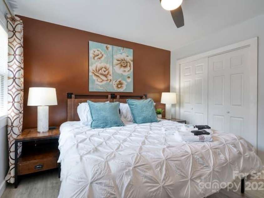 3337 Washburn Avenue, Charlotte, NC 28205.  MLS# CAR4290640, YatesRealty ID 31140. Bedroom