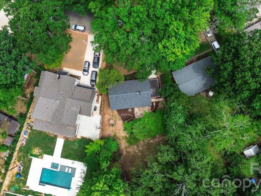 4439 Applegate Road, Charlotte, NC 28209.  MLS# CAR4391147, YatesRealty ID 31142. 