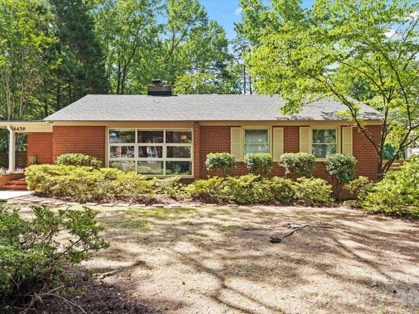 4439 Applegate Road, Charlotte, NC 28209.  MLS# CAR4391147, YatesRealty ID 31142. 