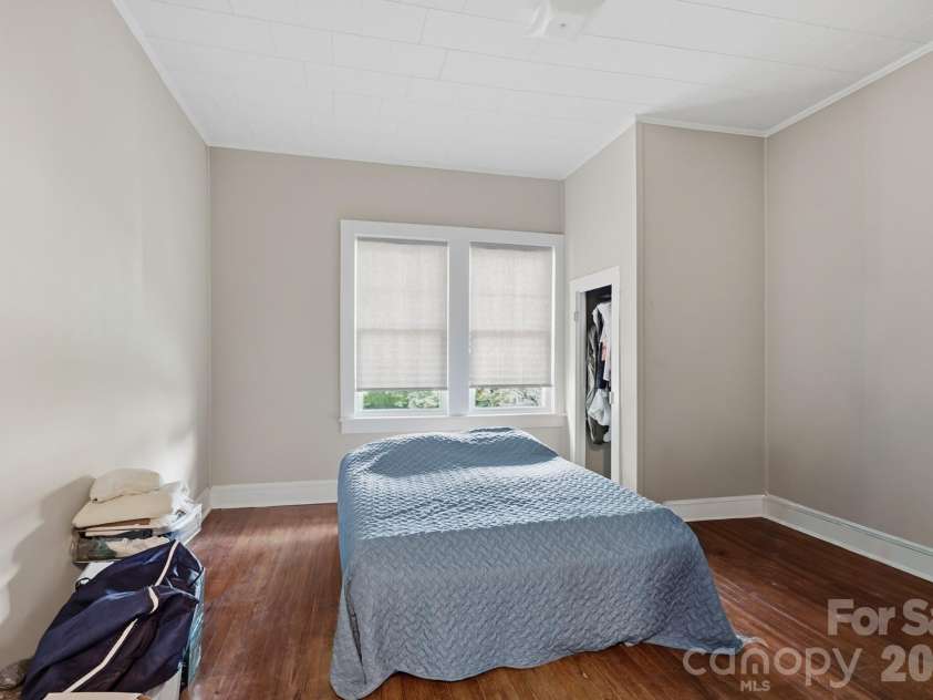 417 York Avenue, Kannapolis, NC 28083.  MLS# CAR4394252, YatesRealty ID 31143. 