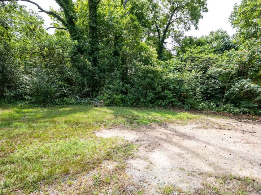 417 York Avenue, Kannapolis, NC 28083.  MLS# CAR4394252, YatesRealty ID 31143. 