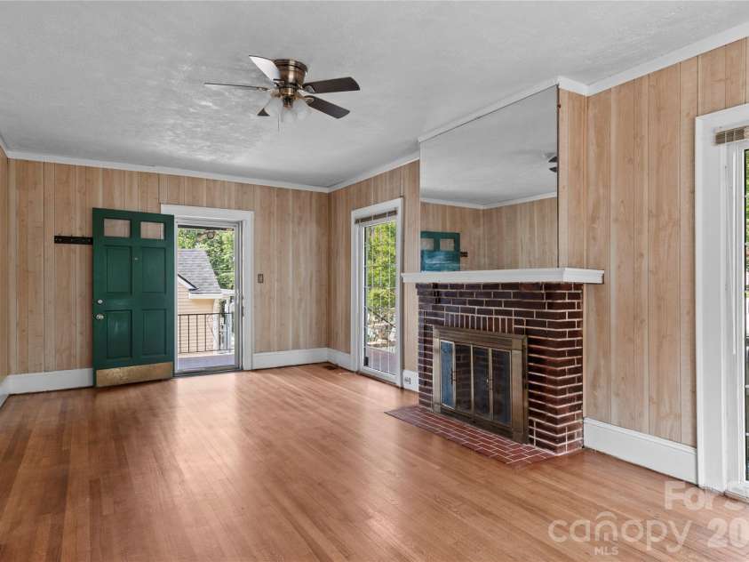 2805 Bon Air Avenue, Winston Salem, NC 27105.  MLS# CAR4390543, YatesRealty ID 31144. 