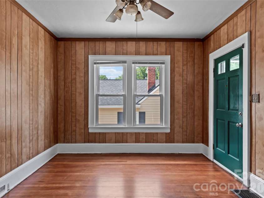 2805 Bon Air Avenue, Winston Salem, NC 27105.  MLS# CAR4390543, YatesRealty ID 31144. 