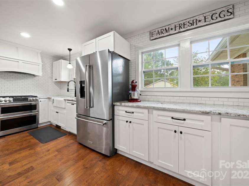 4305 Back Creek Church Road, Charlotte, NC 28213.  MLS# CAR4282668, YatesRealty ID 31144. 