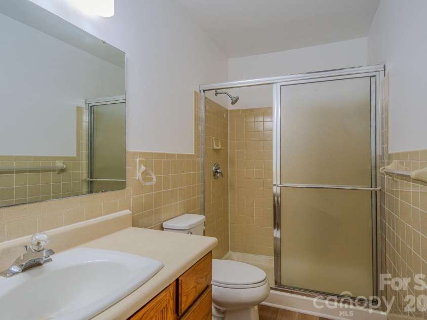 410 Avena Road, Black Mountain, NC 28711.  MLS# CAR4393879, YatesRealty ID 31145. 