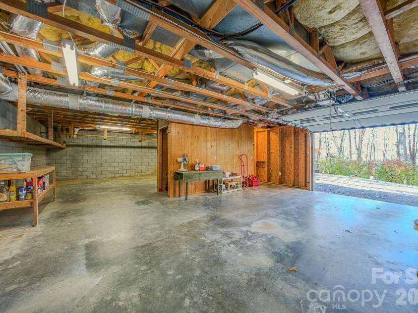410 Avena Road, Black Mountain, NC 28711.  MLS# CAR4393879, YatesRealty ID 31145. 