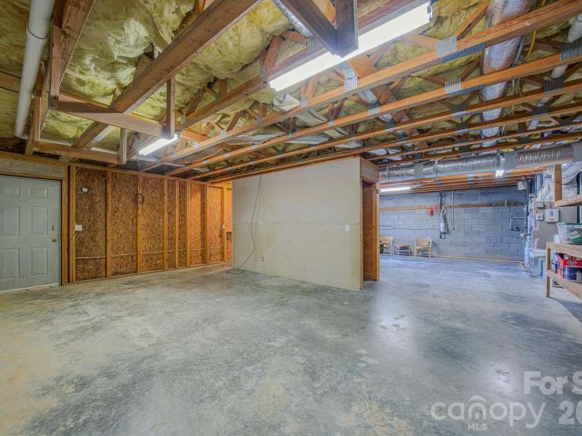 410 Avena Road, Black Mountain, NC 28711.  MLS# CAR4393879, YatesRealty ID 31145. 