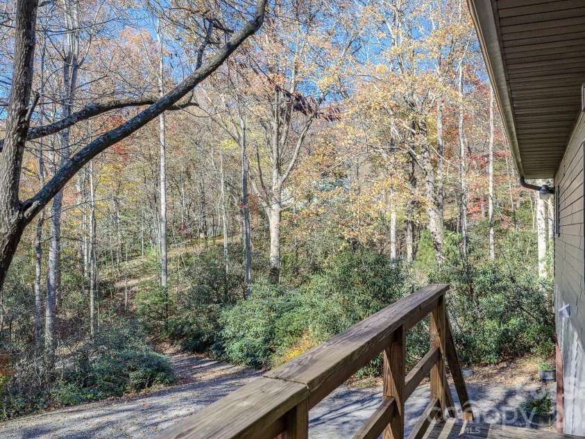 410 Avena Road, Black Mountain, NC 28711.  MLS# CAR4393879, YatesRealty ID 31145. 