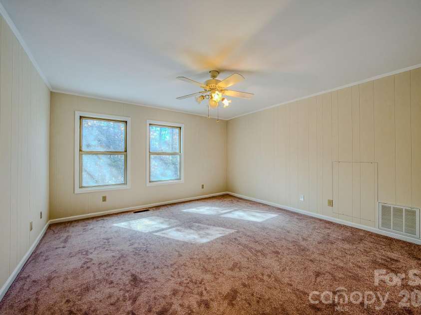 410 Avena Road, Black Mountain, NC 28711.  MLS# CAR4393879, YatesRealty ID 31145. Upper-level bedroom 2