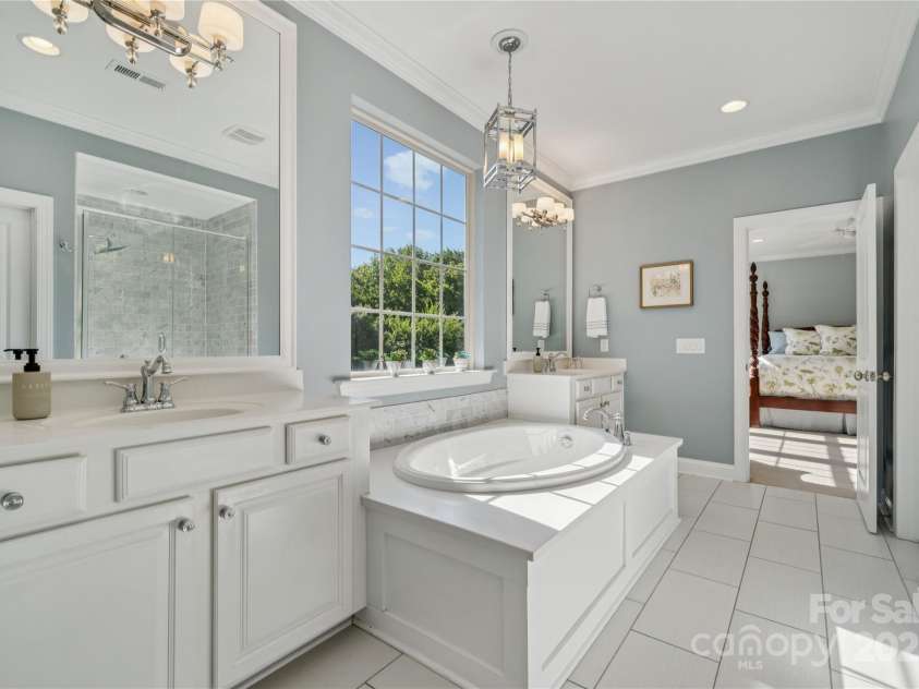 11623 Hophornbeam Lane, Charlotte, NC 28278.  MLS# CAR4287680, YatesRealty ID 31146. 
