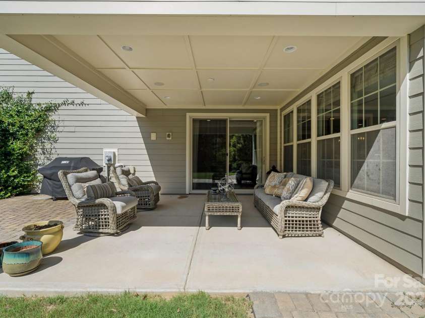 11623 Hophornbeam Lane, Charlotte, NC 28278.  MLS# CAR4287680, YatesRealty ID 31146. 