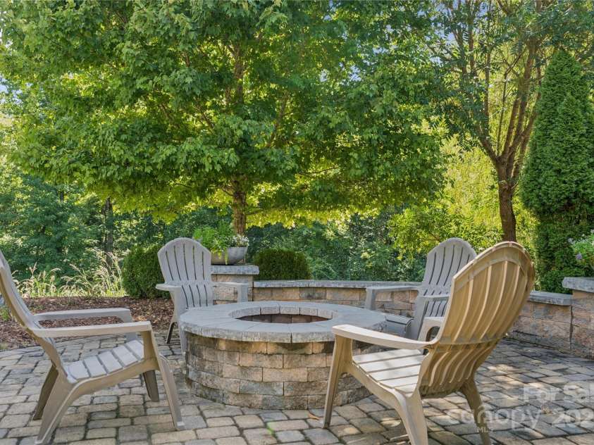 11623 Hophornbeam Lane, Charlotte, NC 28278.  MLS# CAR4287680, YatesRealty ID 31146. 