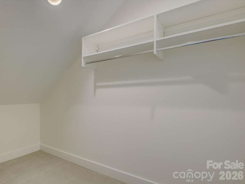 335 Tremont Avenue, Charlotte, NC 28203.  MLS# CAR4390231, YatesRealty ID 31147. 