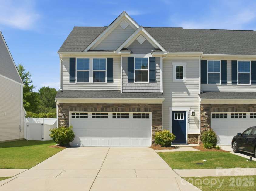 10414 Dalton Woods Court, Huntersville, NC 28078.  MLS# CAR4390332, YatesRealty ID 31148. 