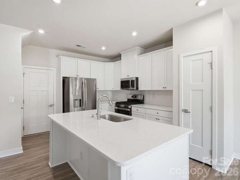 10414 Dalton Woods Court, Huntersville, NC 28078.  MLS# CAR4390332, YatesRealty ID 31148. 
