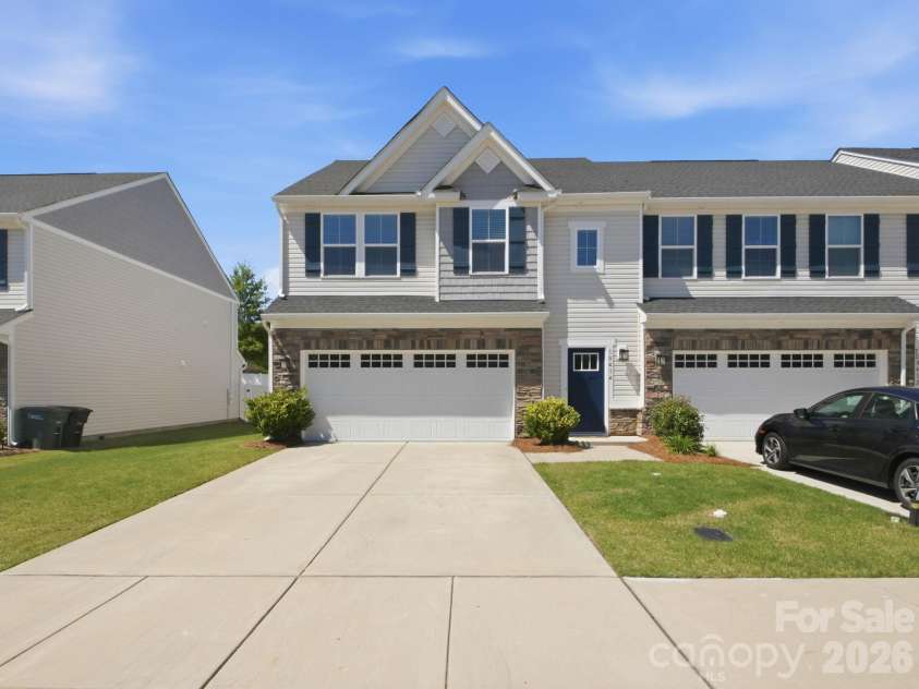 10414 Dalton Woods Court, Huntersville, NC 28078.  MLS# CAR4390332, YatesRealty ID 31148. 