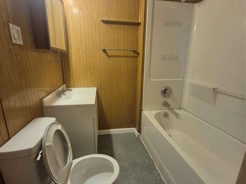 258 New Leicester Highway, Asheville, NC 28806.  MLS# CAR4283085, YatesRealty ID 31148. Ba2