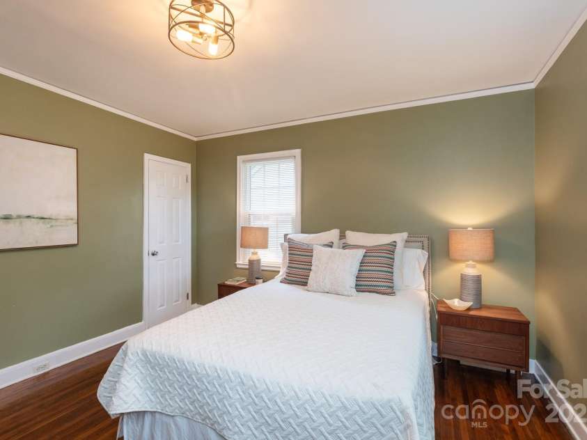 3015 Carol Avenue, Charlotte, NC 28208.  MLS# CAR4290095, YatesRealty ID 31149. 
