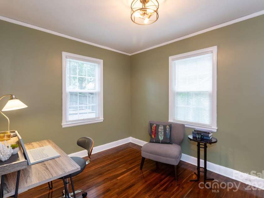 3015 Carol Avenue, Charlotte, NC 28208.  MLS# CAR4290095, YatesRealty ID 31149. 