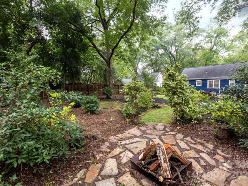 3015 Carol Avenue, Charlotte, NC 28208.  MLS# CAR4290095, YatesRealty ID 31149. 