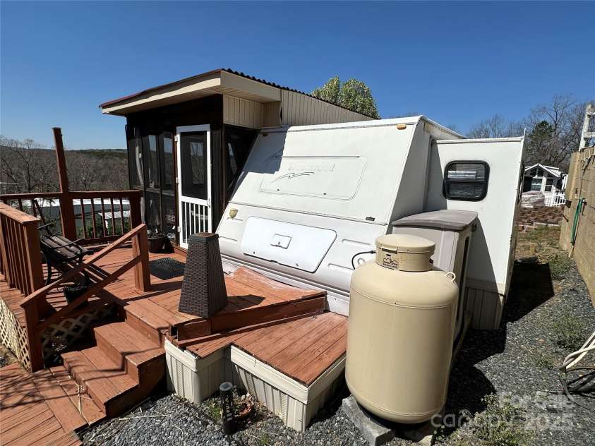 108 Robin Lane, New London, NC 28127.  MLS# CAR4238456, YatesRealty ID 3115. 