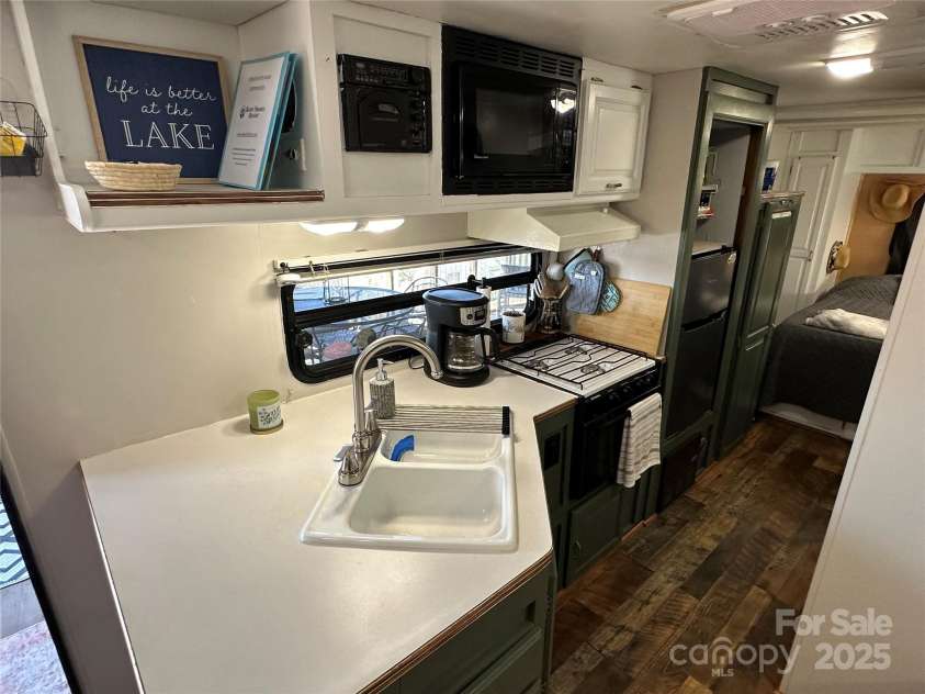 108 Robin Lane, New London, NC 28127.  MLS# CAR4238456, YatesRealty ID 3115. 