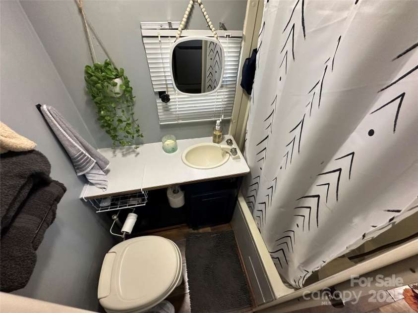 108 Robin Lane, New London, NC 28127.  MLS# CAR4238456, YatesRealty ID 3115. 