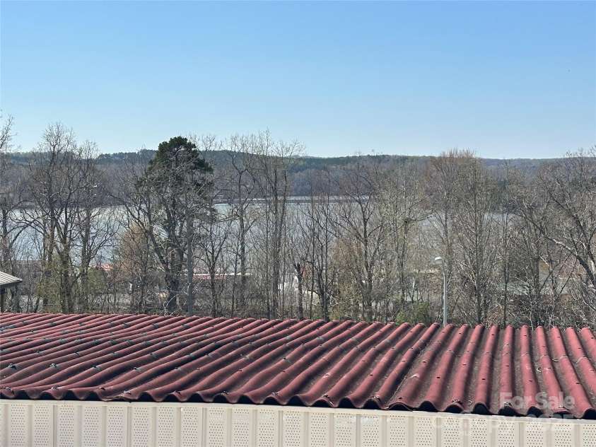 108 Robin Lane, New London, NC 28127.  MLS# CAR4238456, YatesRealty ID 3115. 