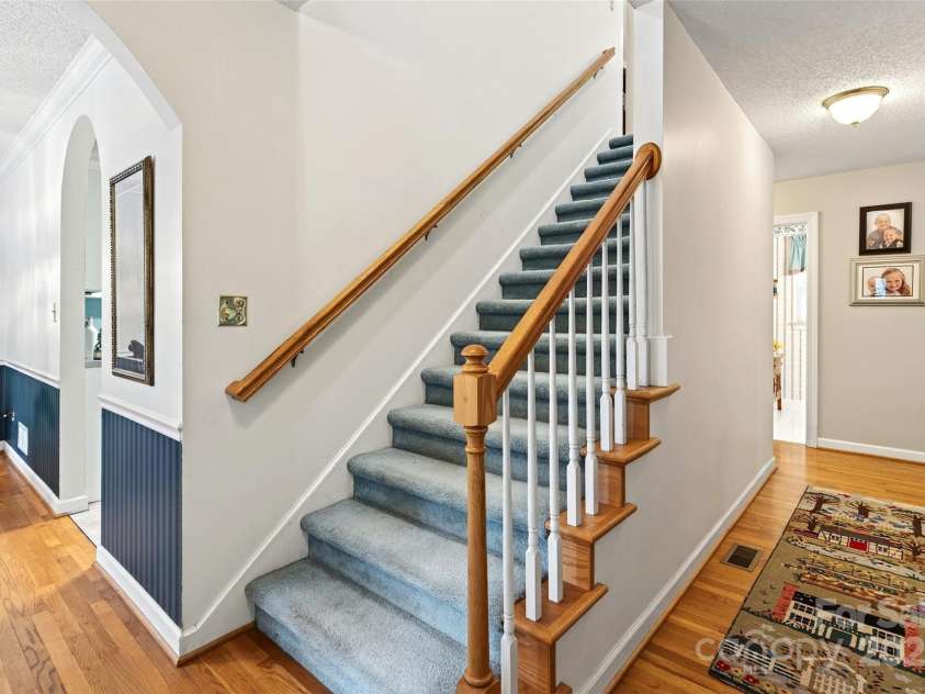 19 Moriah Lane, Asheville, NC 28803.  MLS# CAR4277964, YatesRealty ID 31150. Front door entry